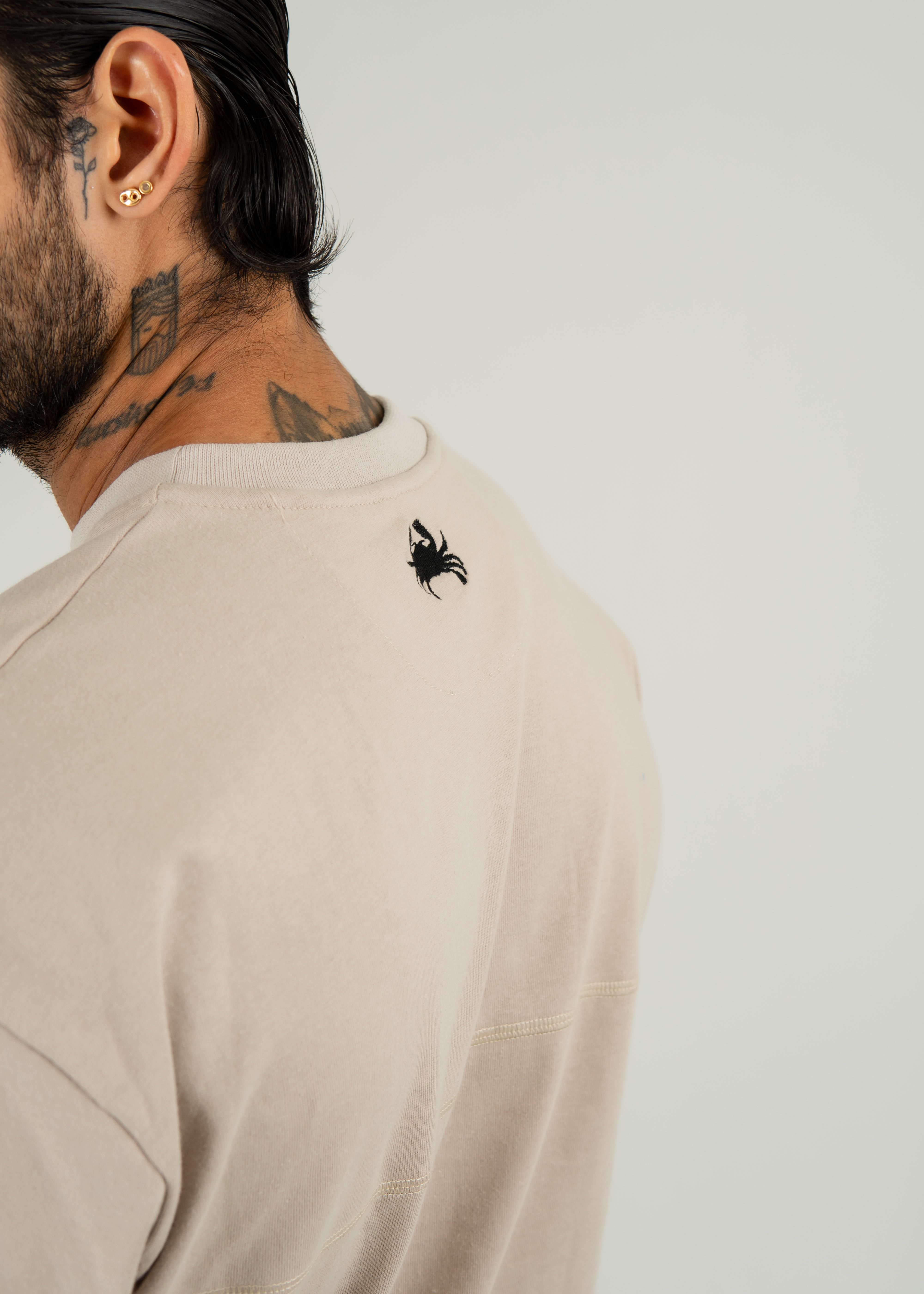 CAMISETA VALENTINO BEIGE